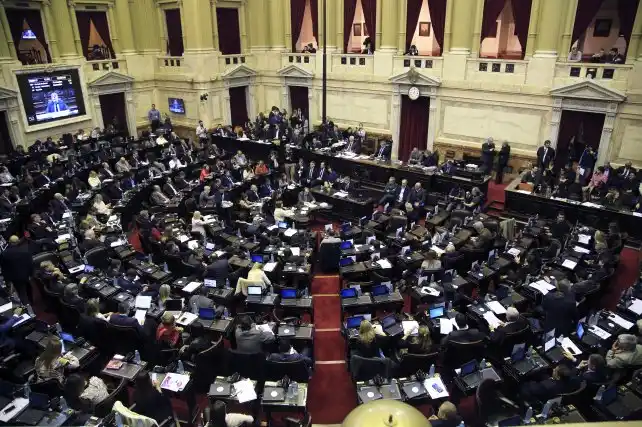 El presupuesto de 2018 viene con más deuda