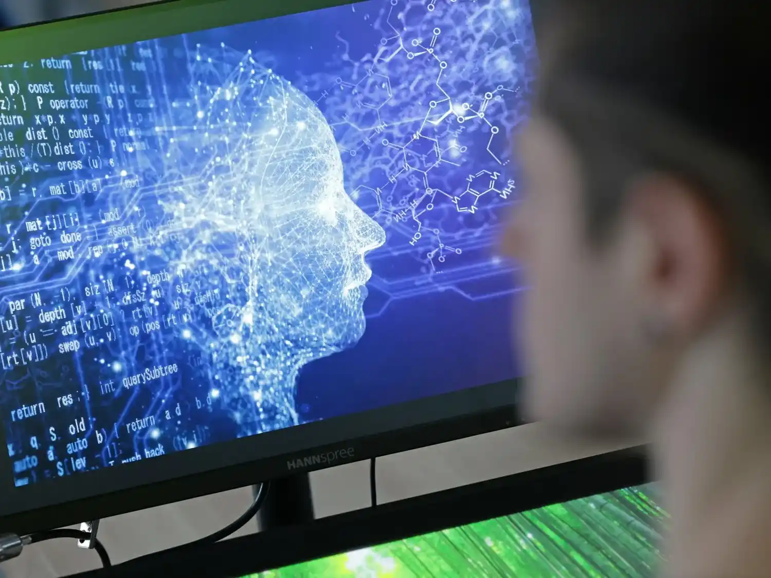 Democracia bajo hipnosis: cómo la información manipulada moldea el pensamiento.