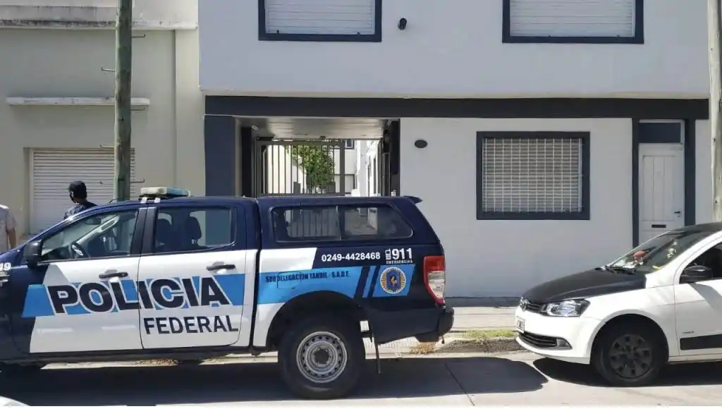 Uno de los detenidos por abusos contra una joven buscó desligarse de las acusaciones pero reconoció los hechos