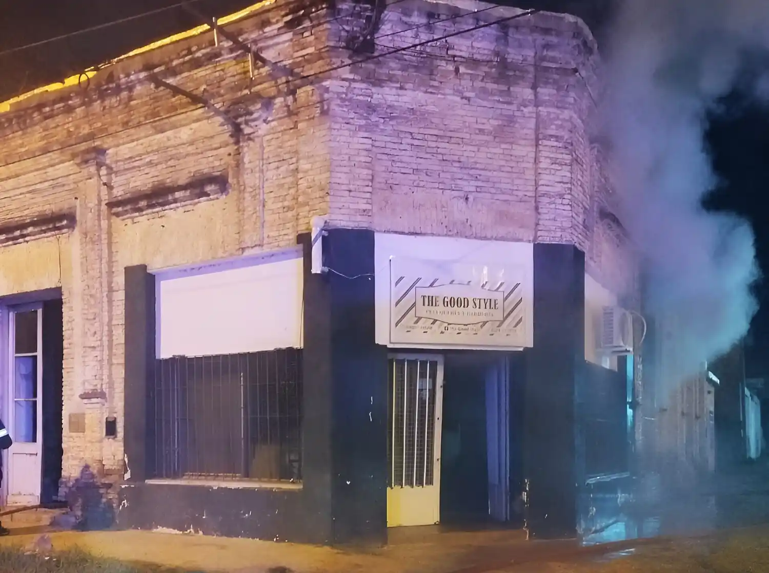 El incendio ocurrió en 3 de Febrero y Chivicloy.
