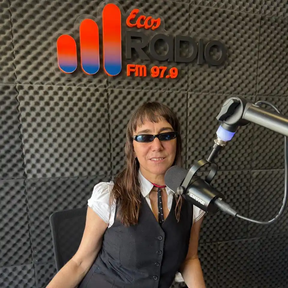 María Aguirregomezcorta. En las instalaciones de Ecos Radio