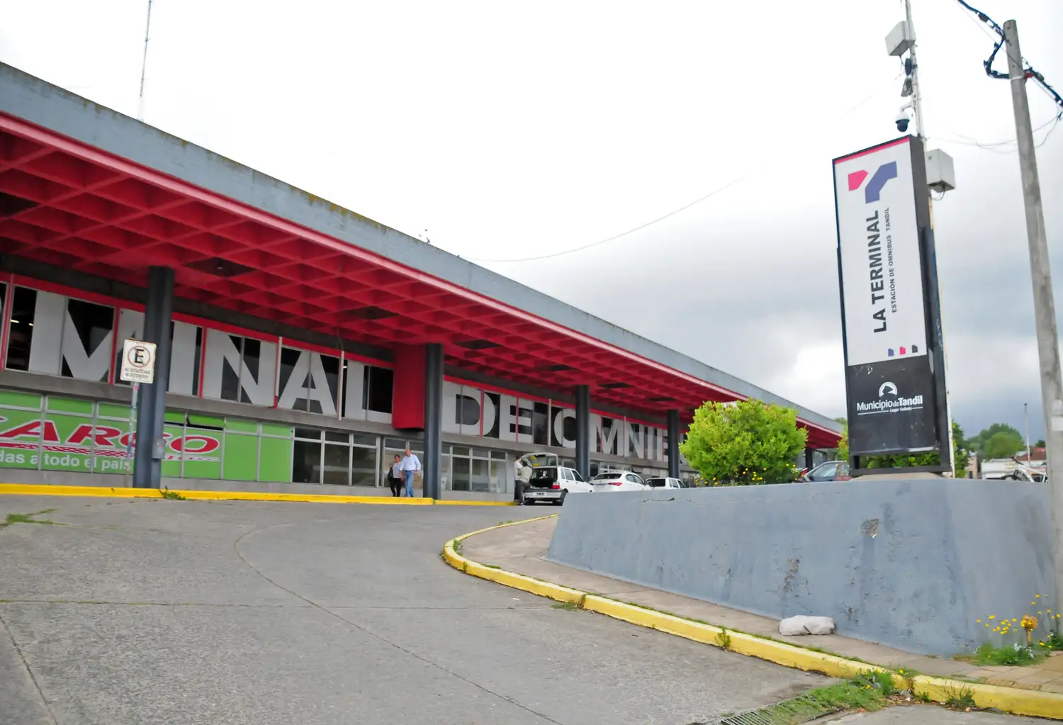 Desde la Terminal de Ómnibus de la ciudad partió el trasporte donde un cura abusó de una pasajera.