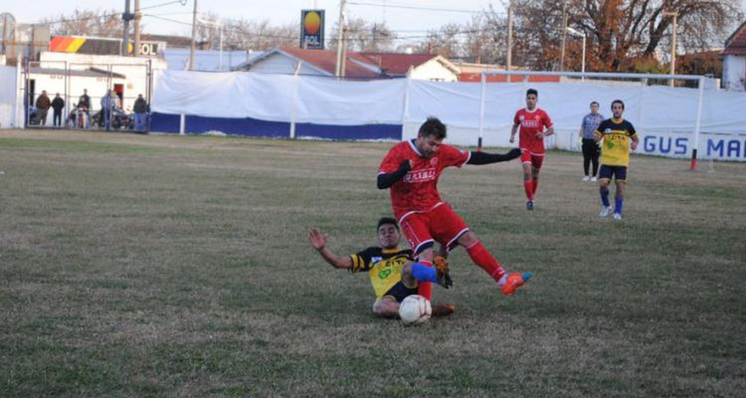 Banfield, San Roque, Mitre y Alsina, clasificados a Cuartos de Final