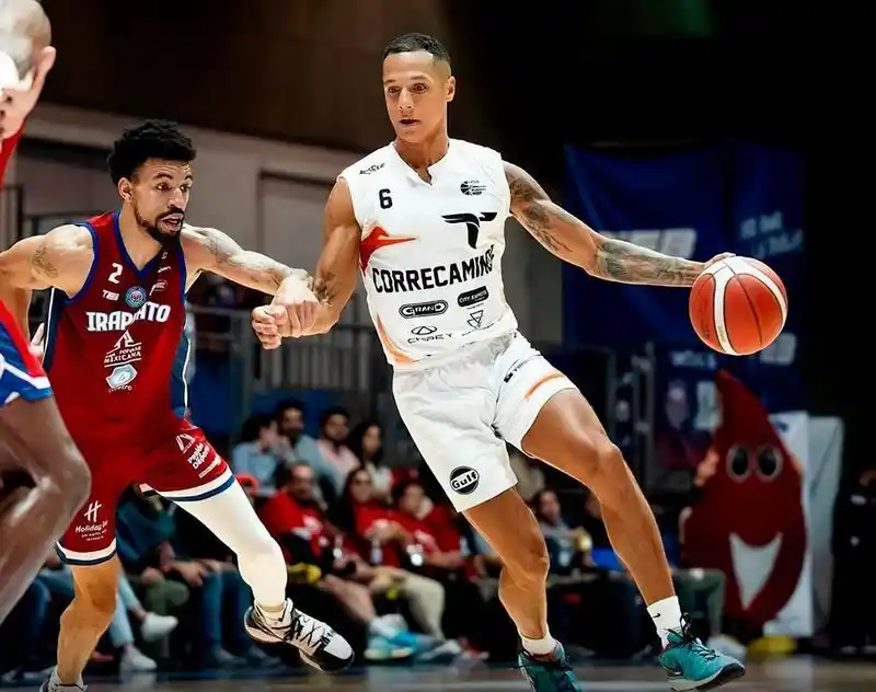 Argentino incorporó a
Manuel Alonso Hernández