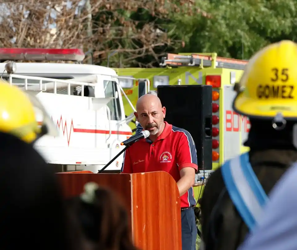 Bomberos Voluntarios celebraron su día