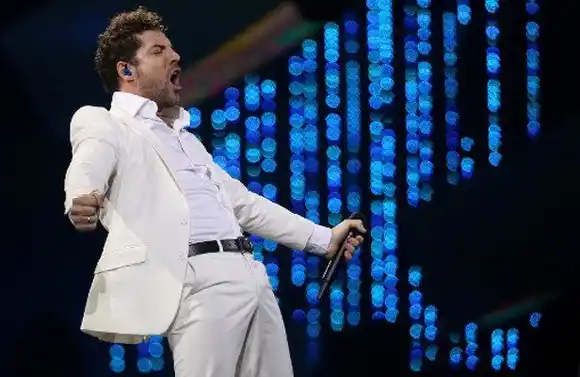 Bisbal finalmente se reencuentra con su familia