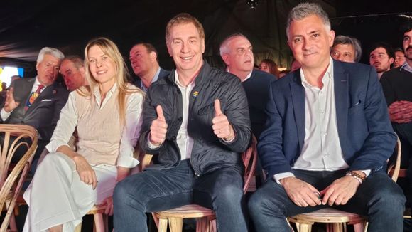 La insólita campaña de Santilli para las próximas elecciones en la Provincia: "Para votar al Colorado marcás al Pelado"