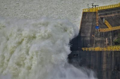 Abrieron las compuertas de la represa Itaipú y podría aliviarse el panorama en el Río Paraná