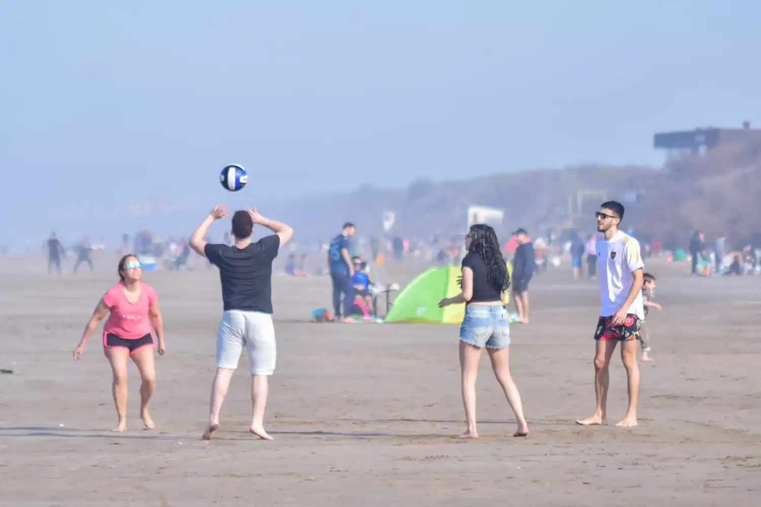 Fin de semana largo: números superiores a la prepandemia y buena ocupación en los destinos bonaerenses