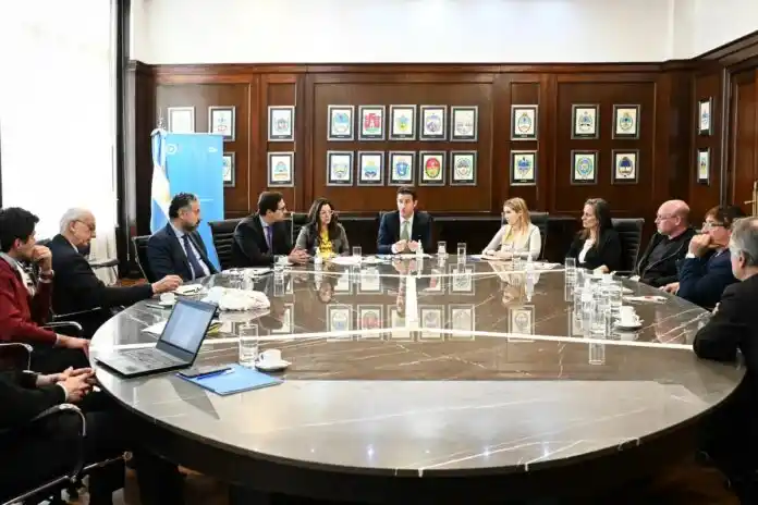 Hubo acuerdo entre kiosqueros y la empresa de las figuritas del mundial
