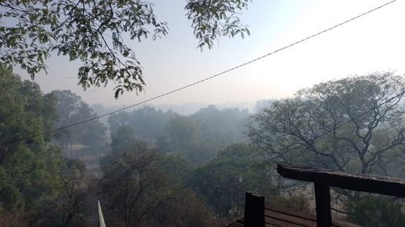 Tapados por el humo: fin de semana complicado para los brigadistas que intentan frenar el ecocidio