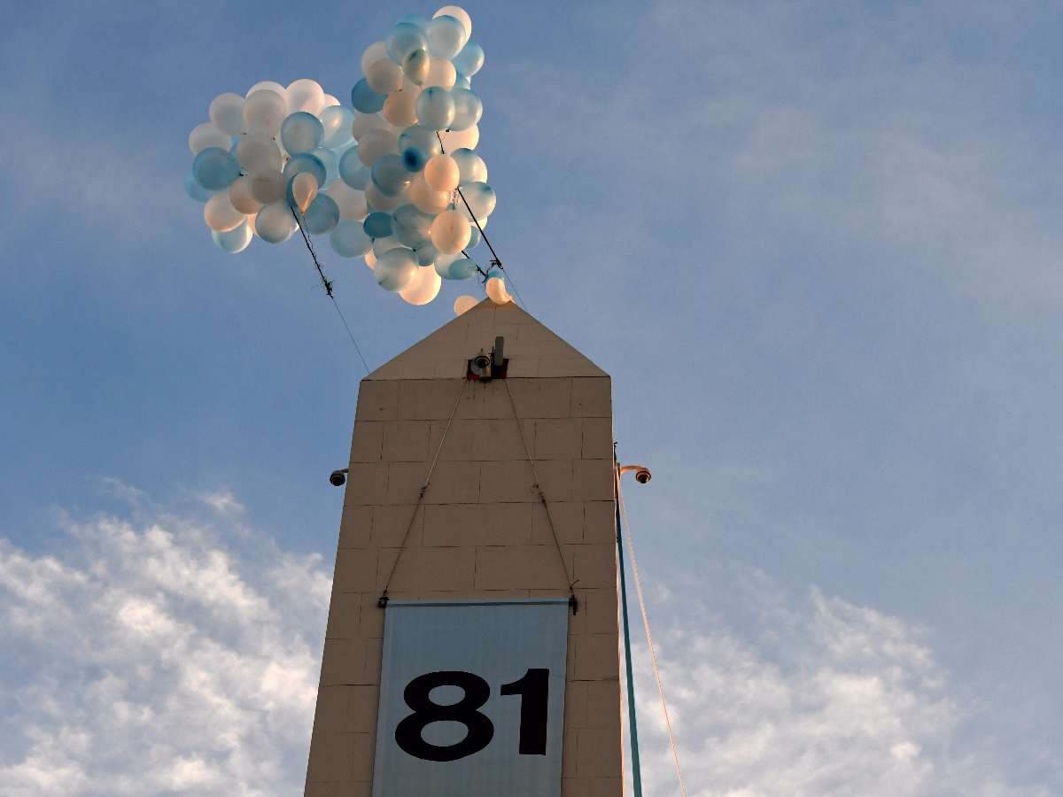 Ochenta y un porteños suben al Obelisco para celebrar un nuevo aniversario