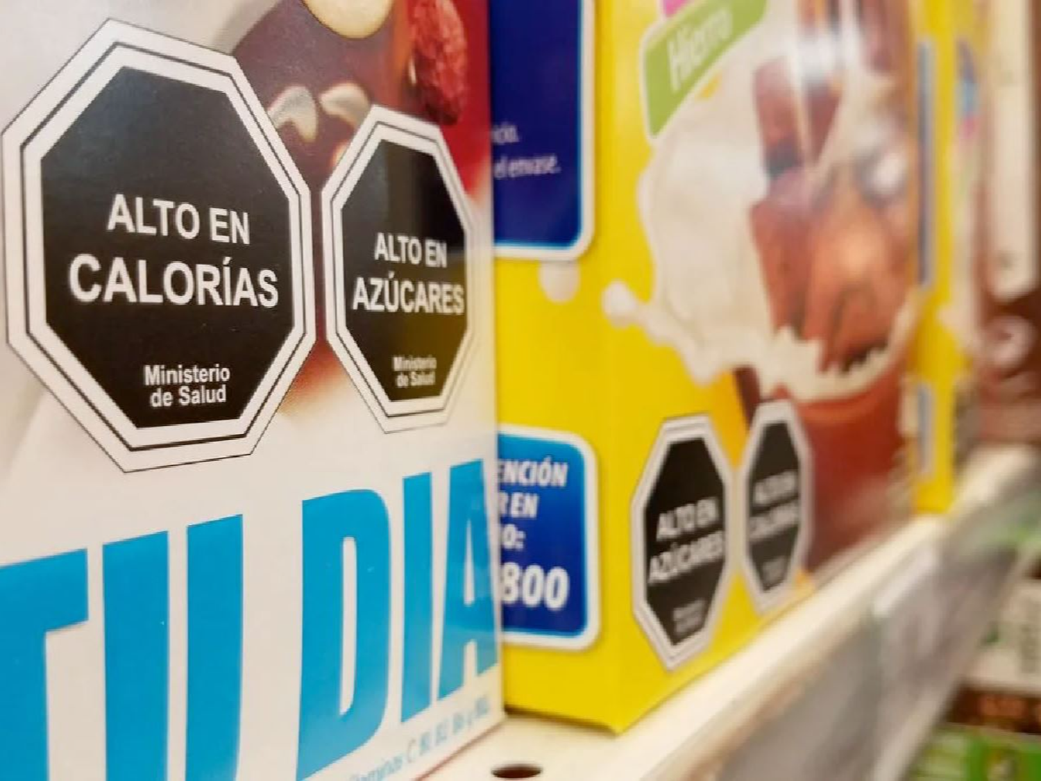 Nutricionistas afirman que los octógonos negros ayudan a modificar hábitos de consumo poco saludables