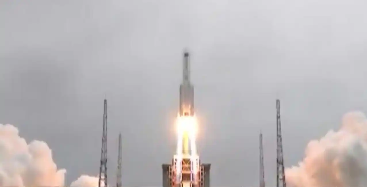 Insólito: escombros de un cohete chino podrían caer a la Tierra