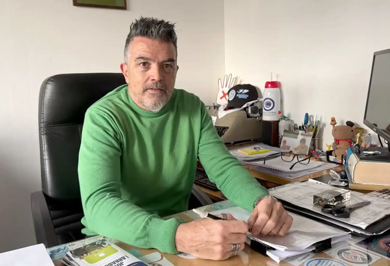 Jose Larraburu - 1