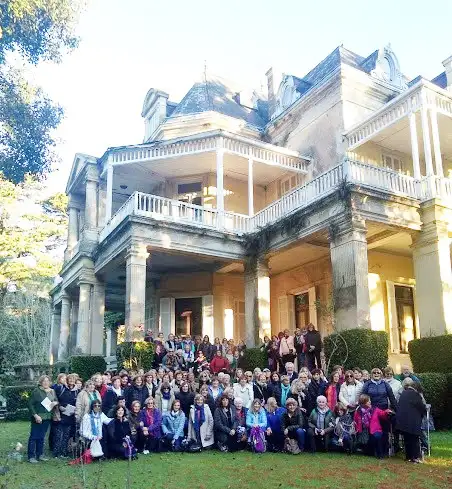 Visitar Glew, una experiencia en el tiempo