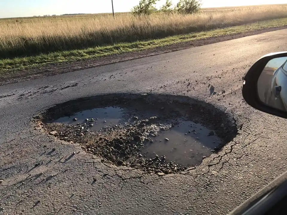 Denuncian trampa mortal en Ruta Provincial 85 desde Guaminí a Huanguelén: "O destrozás el auto o te matás"