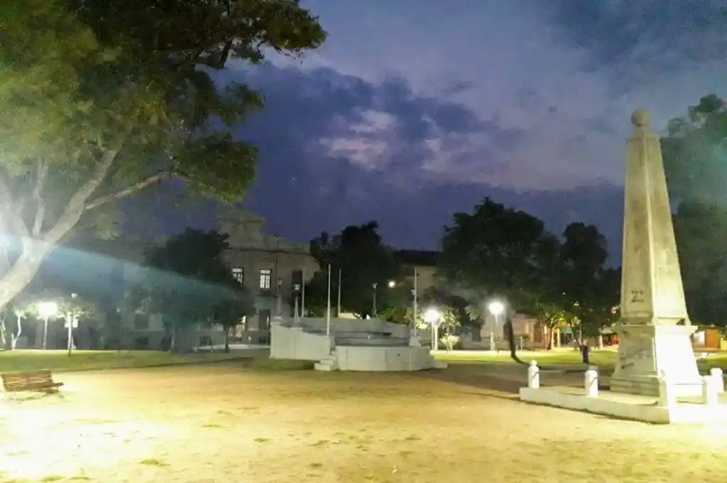 Jueves con un cielo mayormente nublado en Santa Fe