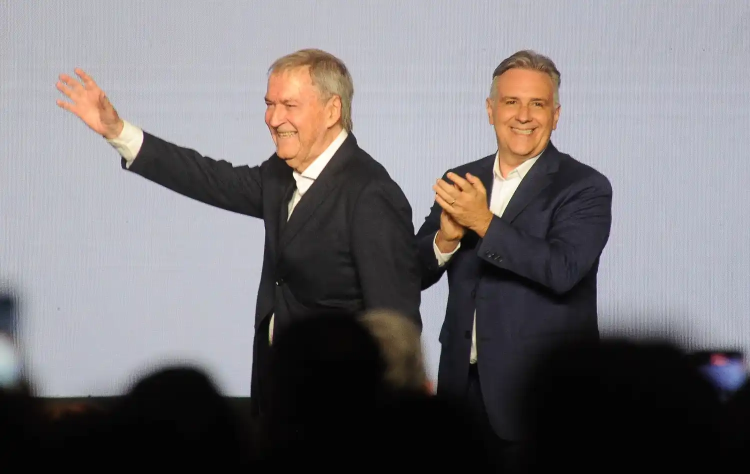 Schiaretti renuncia a la presidencia del PJ y propondrá a Llaryora como sucesor