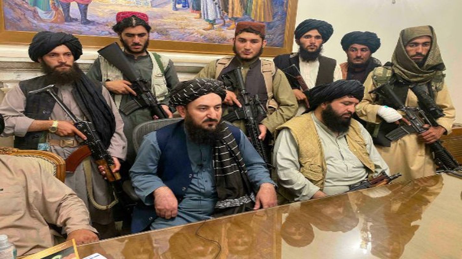 Estos son los líderes talibanes que negociaran para imponer un nuevo gobierno en Afganistán