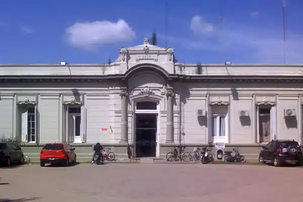 Carmen de Areco: Discutió con su novia de 17 años y la mató de un tiro