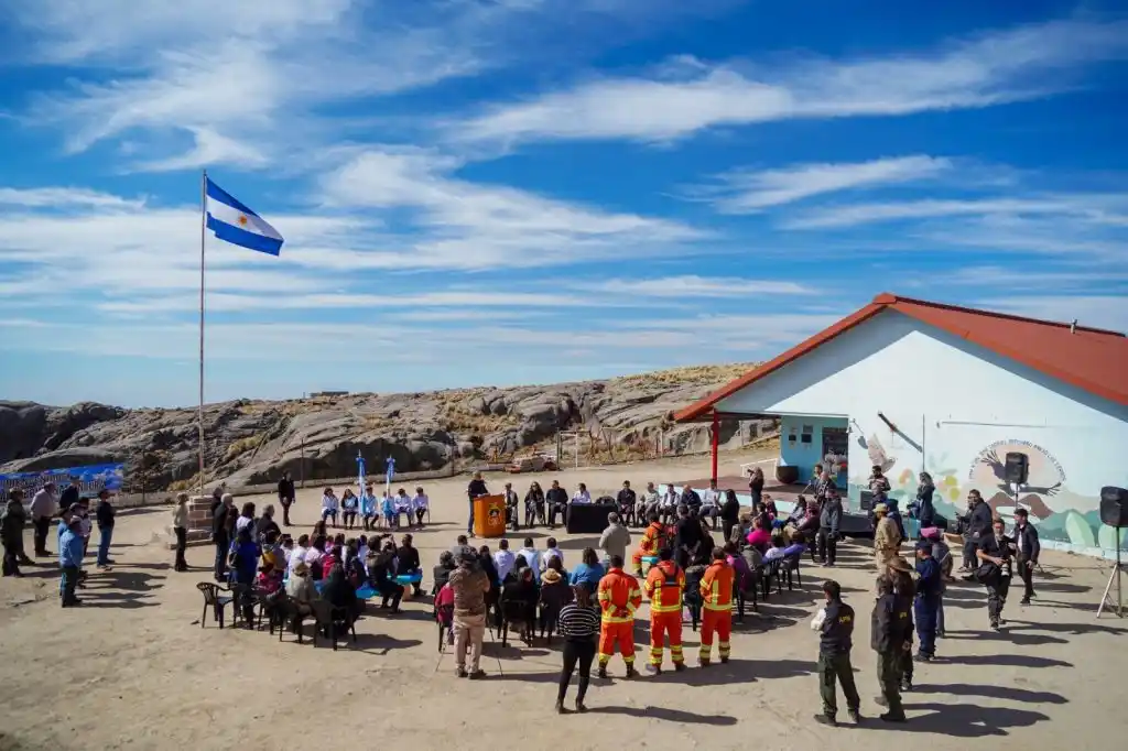 martín llaryora escuelas rurales