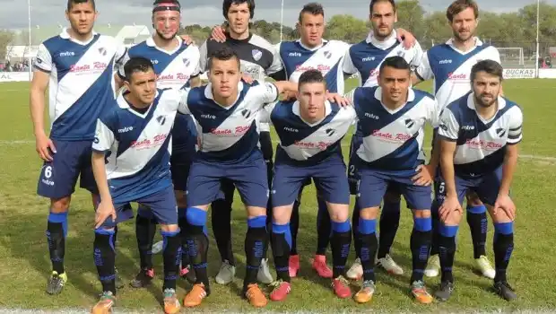 Alvarado rescató un empate en Lincoln