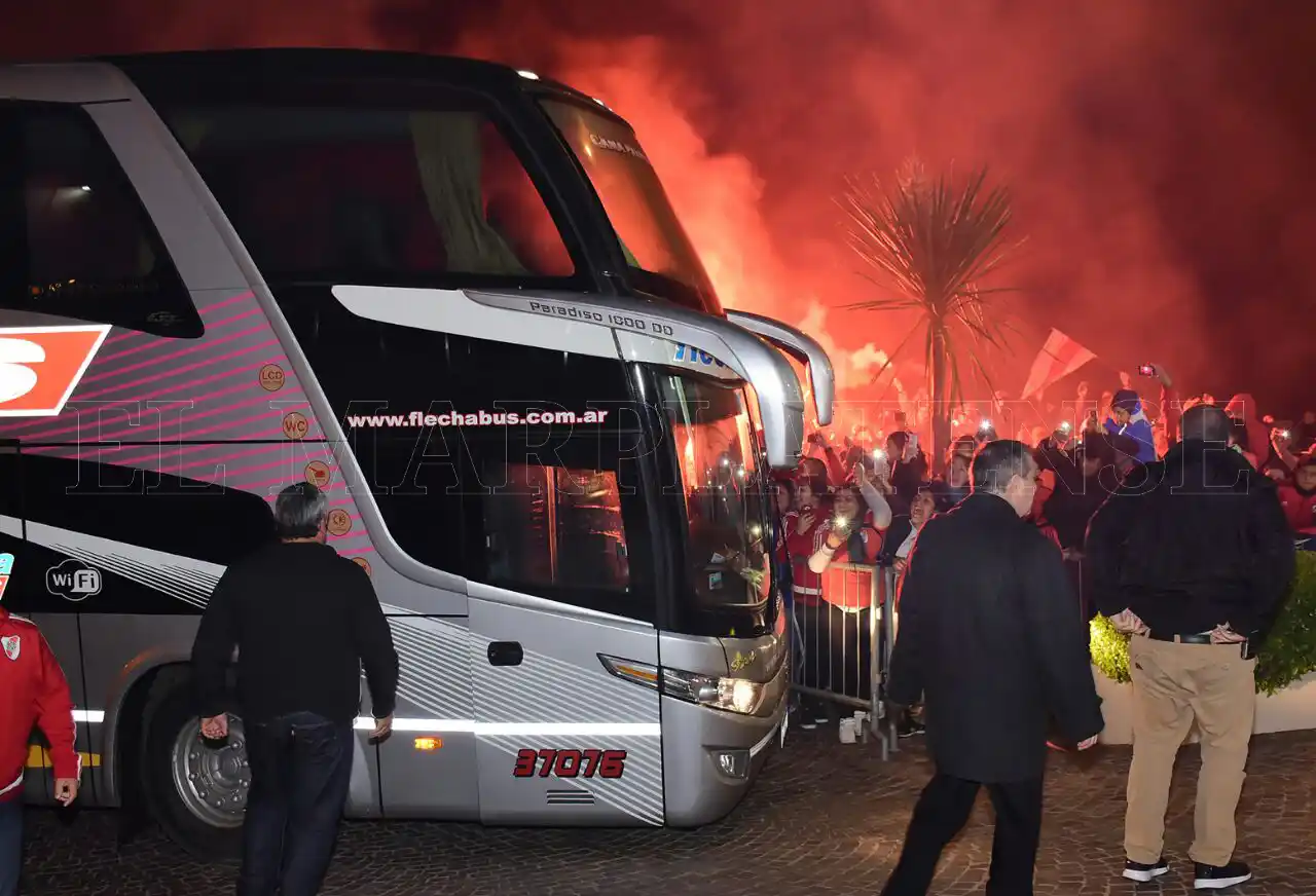 River fue recibido por una multitud en Mar del Plata
