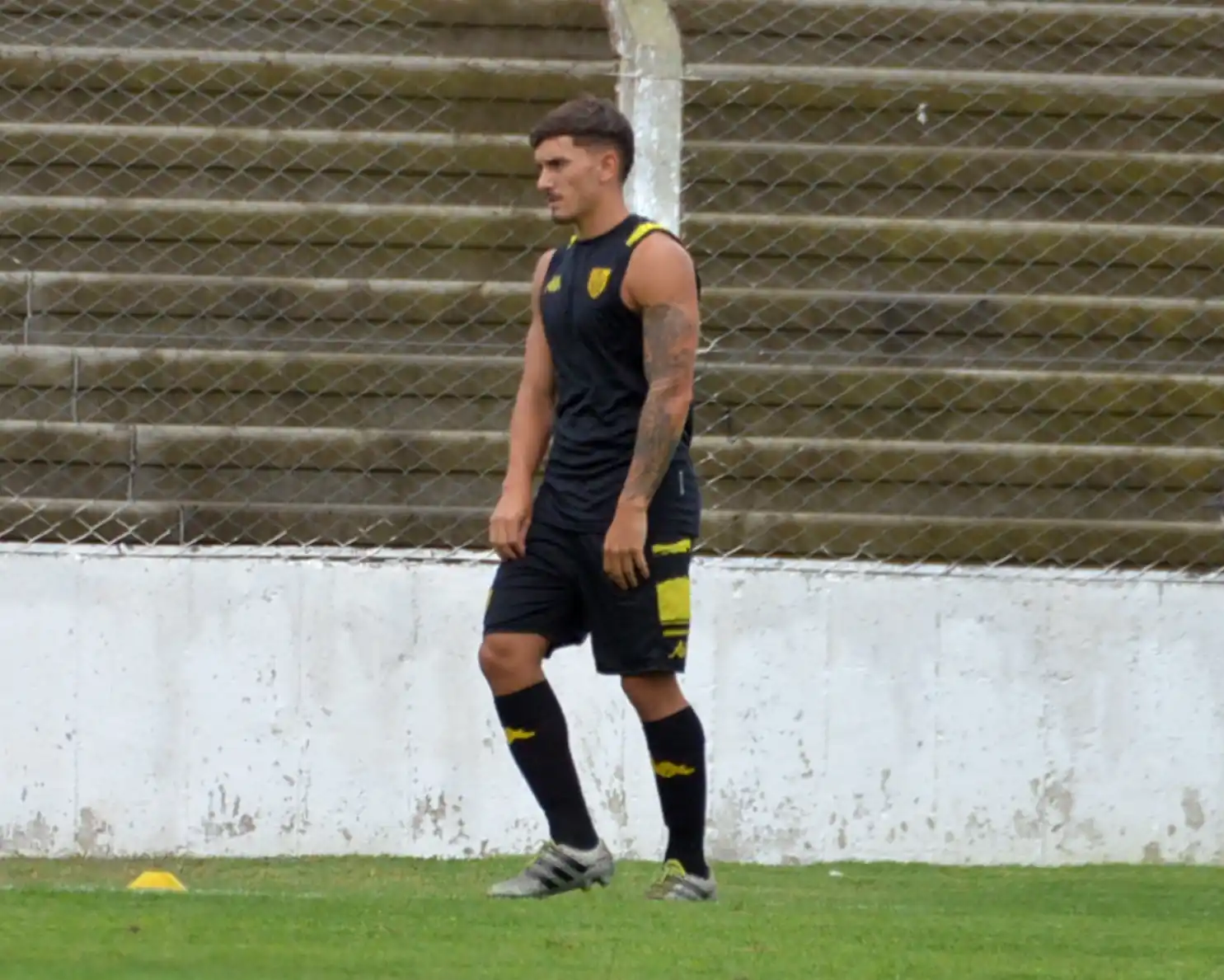 Thiago Beltrán es uno de los delanteros de Santamarina.