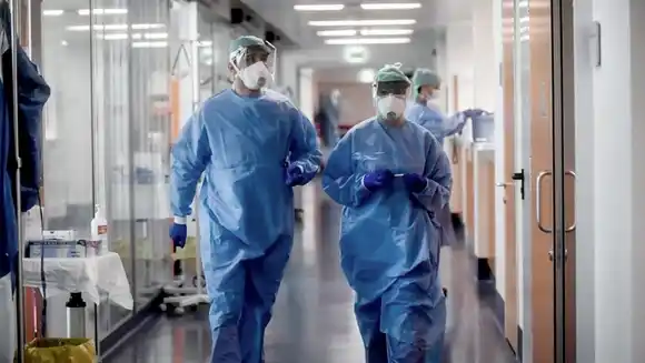 Presentan proyecto para multar y/o arrestar a quienes agredan al personal de salud