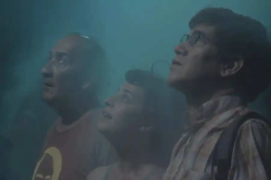 Ovnilogía: El Cine Teatro Municipal proyecta  "La luz mala"