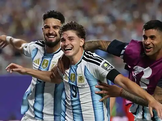 La alegría de Julián Alvarez tras un golazo inolvidable.