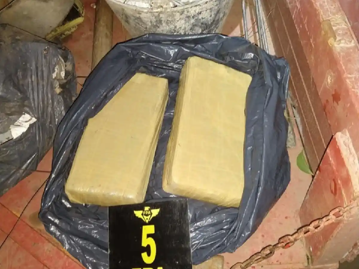 Detienen a una familia entera acusada de vender marihuana en Saldán