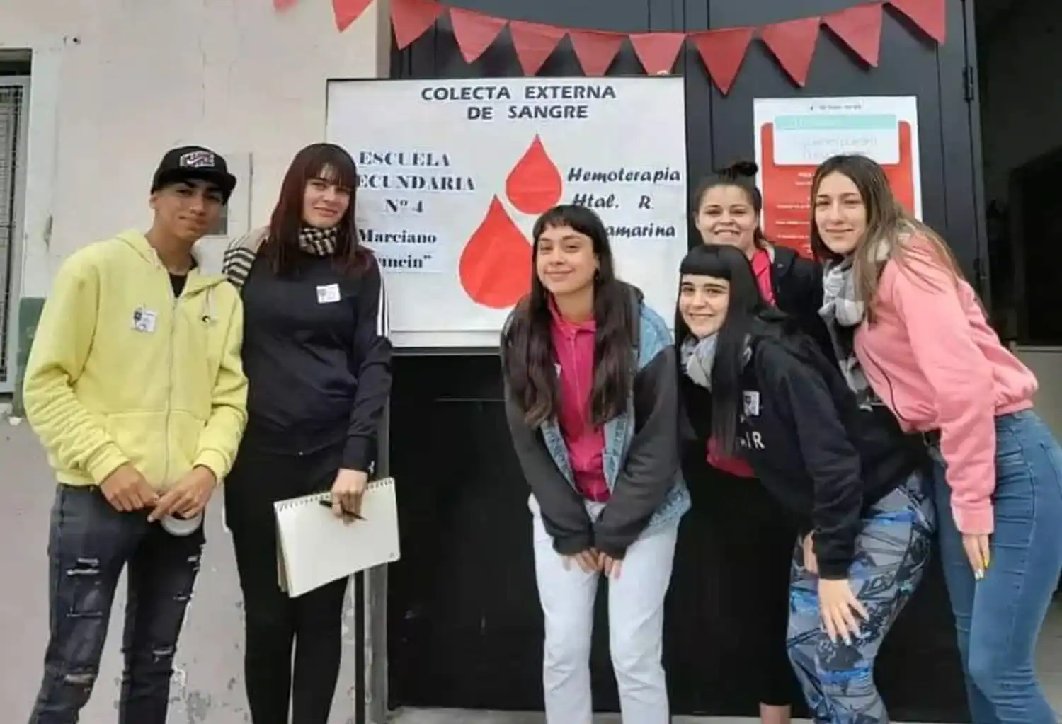 Se realizó en la secundaria 4 una exitosa colecta de sangre, la primera en una escuela de Tandil