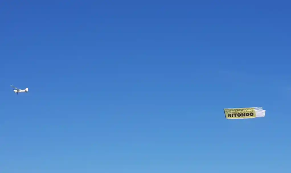 Verano 2023 electoral: ¡Vamos, que no hay políticos en la costa!