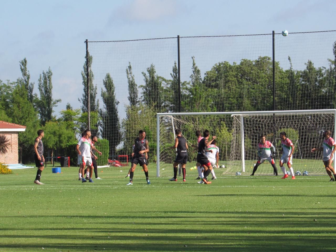 Colón: amenaza de jugadores con abandonar la pretemporada