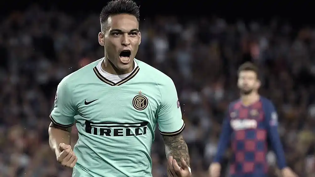 Inter le duplicó el salario a Lautaro Martínez pero se iría al Barcelona