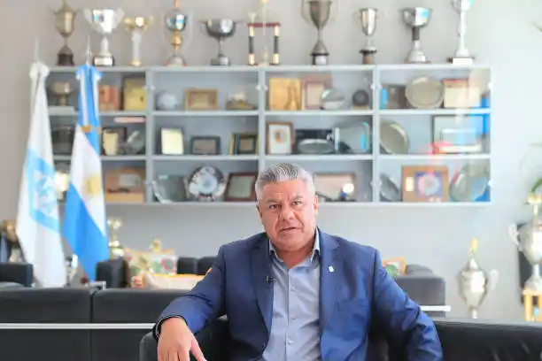 Claudio Tapia ratificó los descensos.