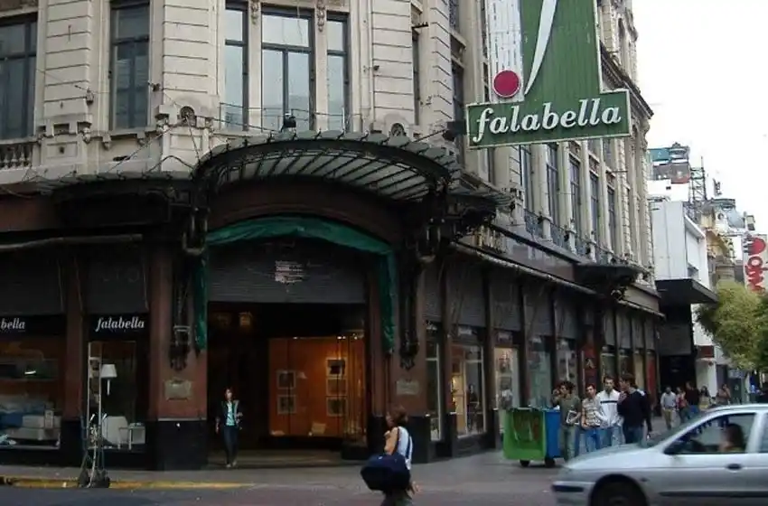 Tras el cierre definitivo de Falabella, subastarán más de 10 mil productos