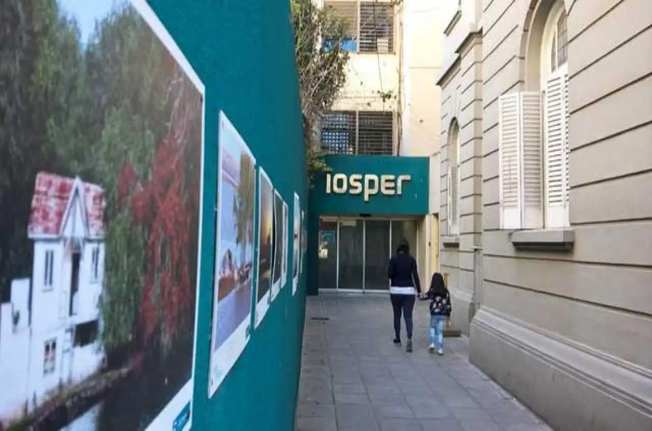 Sociedades Médicas: desde mañana no atienden por IOSPER