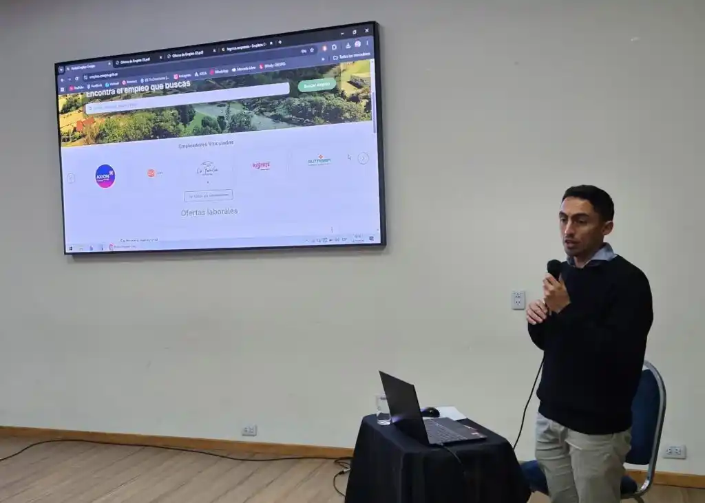 "Emplea Crespo", una plataforma para conectar a quienes buscan trabajo con empresas de la ciudad
