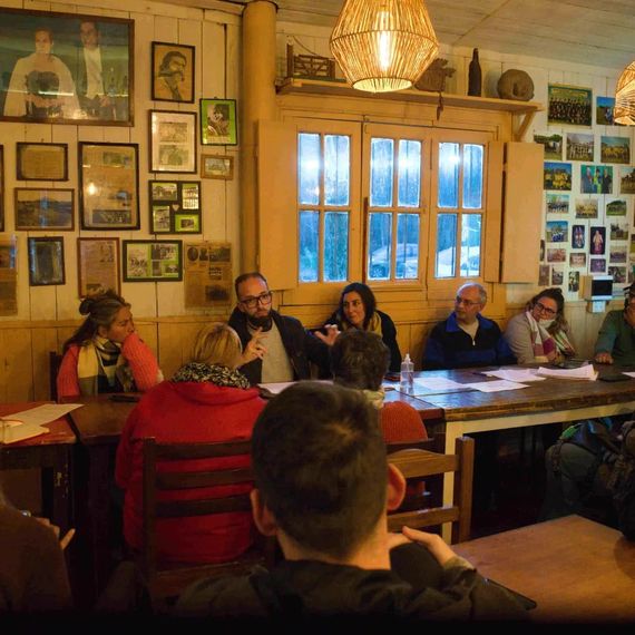 Vecinos de Cerro Leones refuerzan el reclamo que atraviesa la agenda del Concejo Deliberante