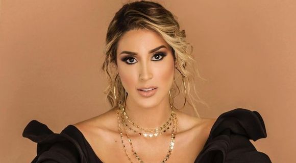 Miss Venezuela recrea al Catatumbo en su traje típico