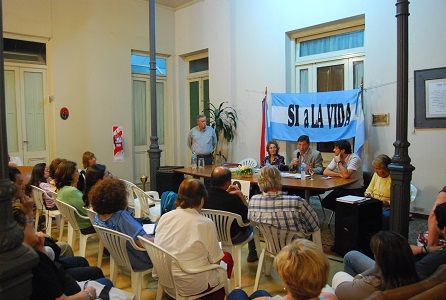El Defensor del Pueblo compartió experiencias junto a la Asamblea
