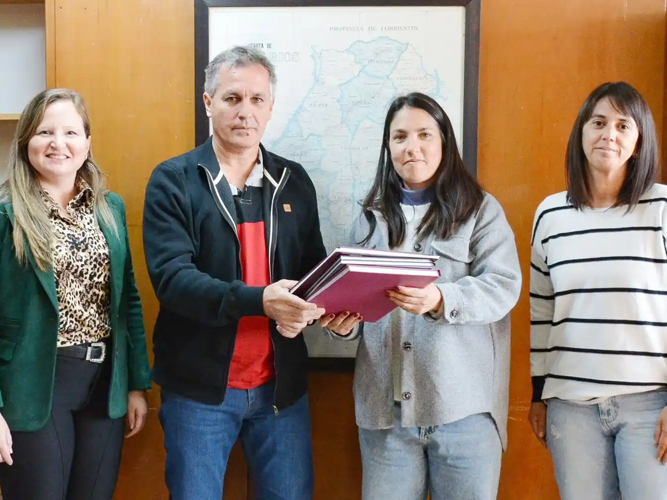 El Ministerio de Desarrollo Humano acompañó la obtención de personería jurídica de la Asociación Civil Galpón Solidario