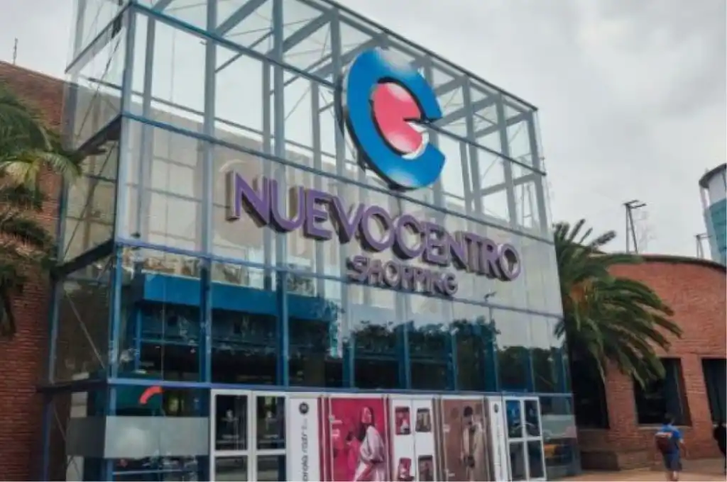 El centro comercial donde se desarrollaron los hechos.