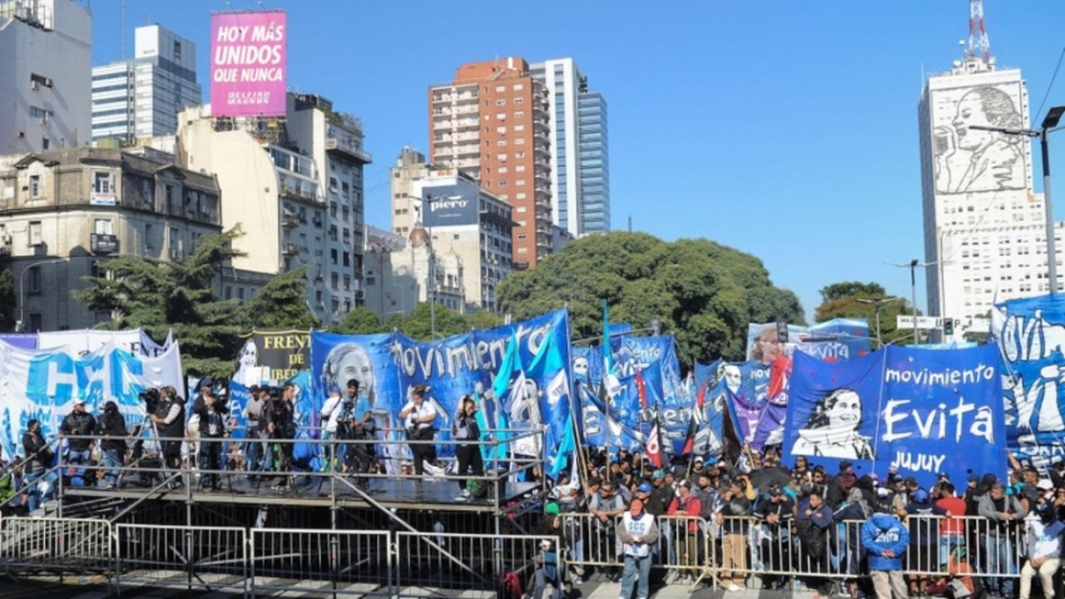 Dirigentes sociales llamaron a recordar las "gestas del movimiento obrero" y avanzar en nuevos derechos