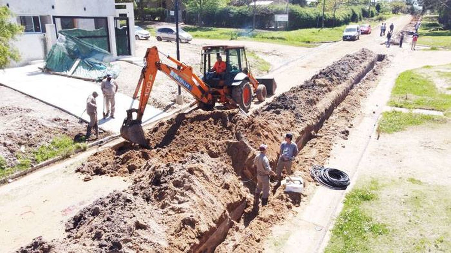 Continúan los trabajos de ampliación de la red de agua