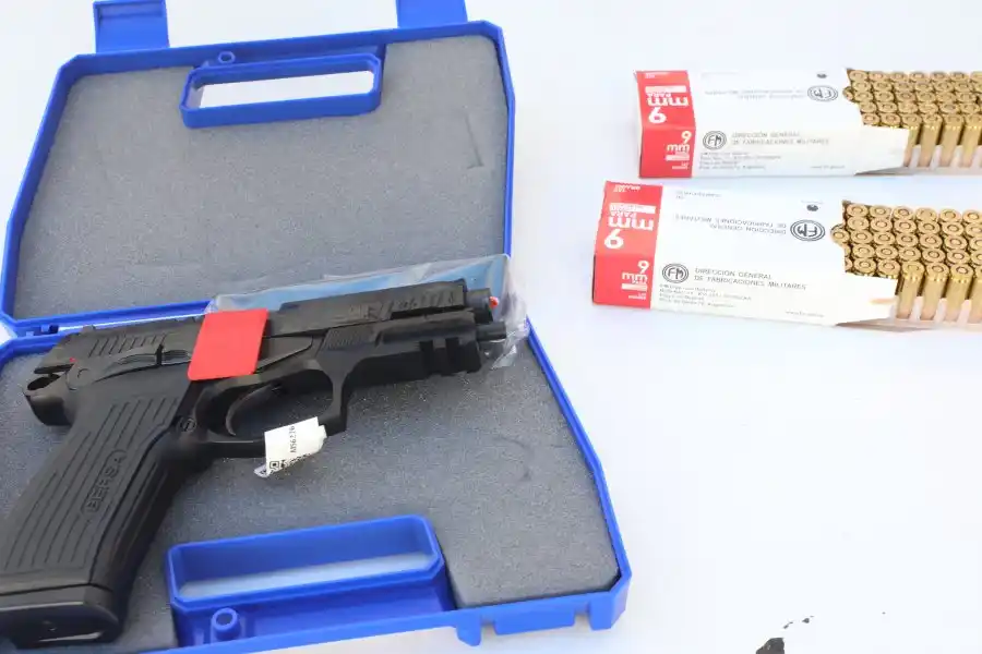 La provincia completó la entrega de pistolas para la policía provincial