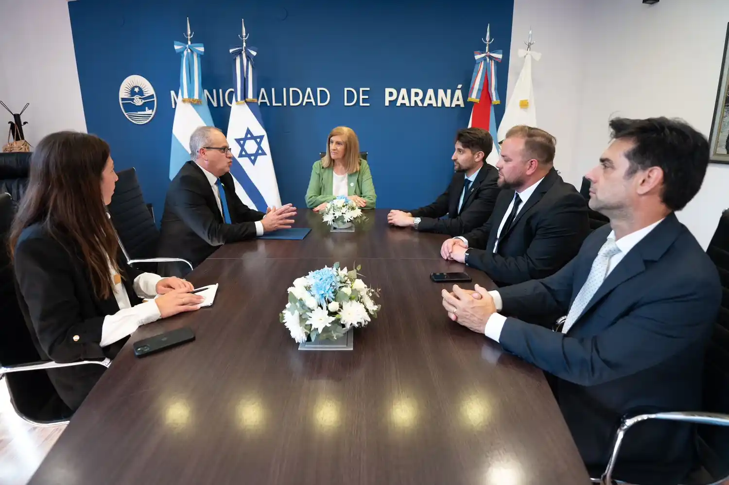 La intendenta Rosario Romero recibió al embajador de Israel, Eyal Sela